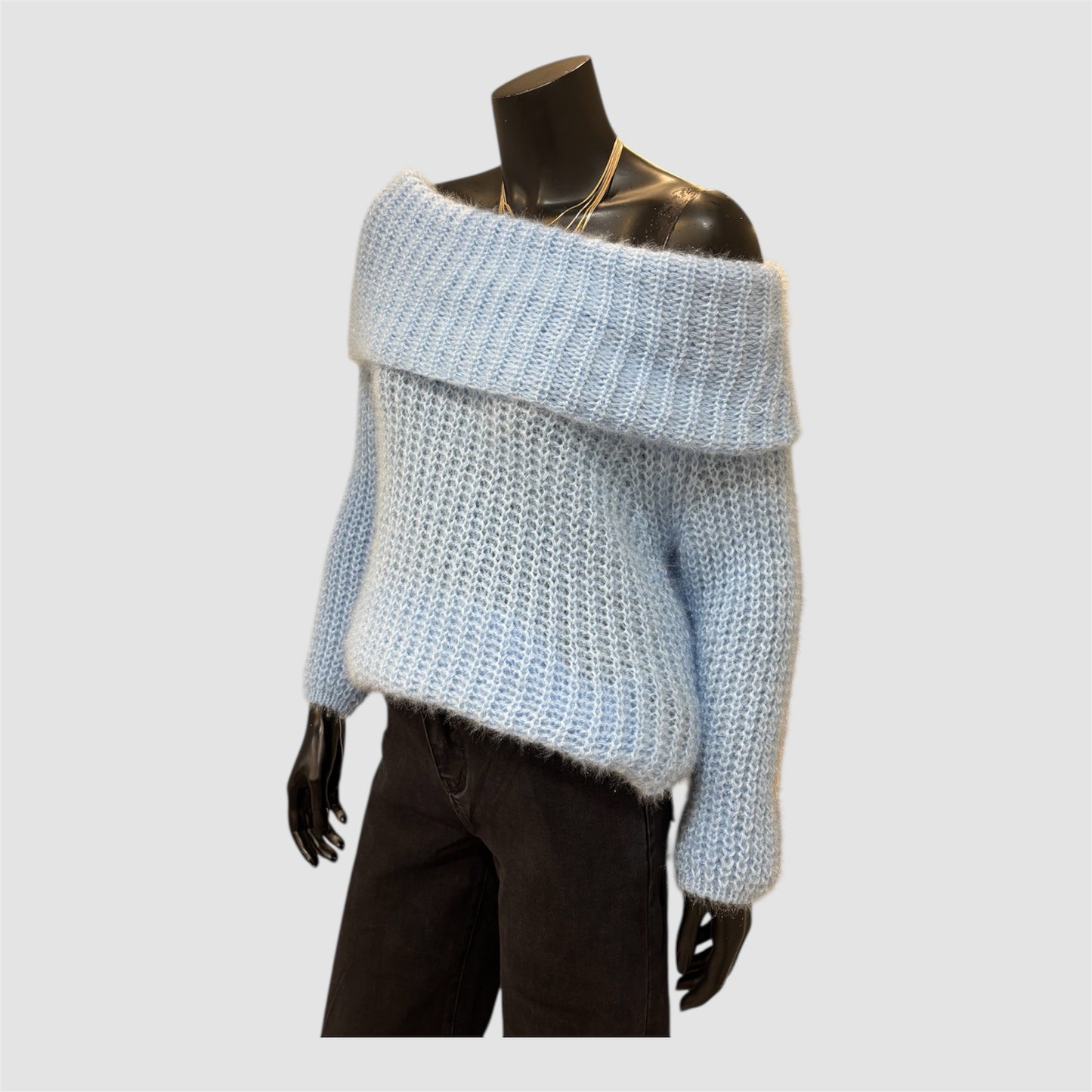 Lichtblauwe - Elegante Off-Shoulder Wintertrui